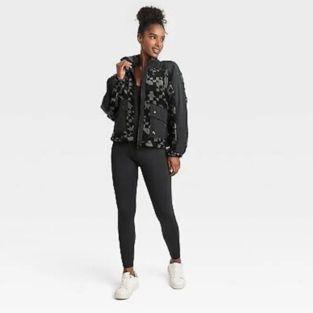JoyLab High Pile Geometric Fleece Cropped Jacket - Picture 3 of 8